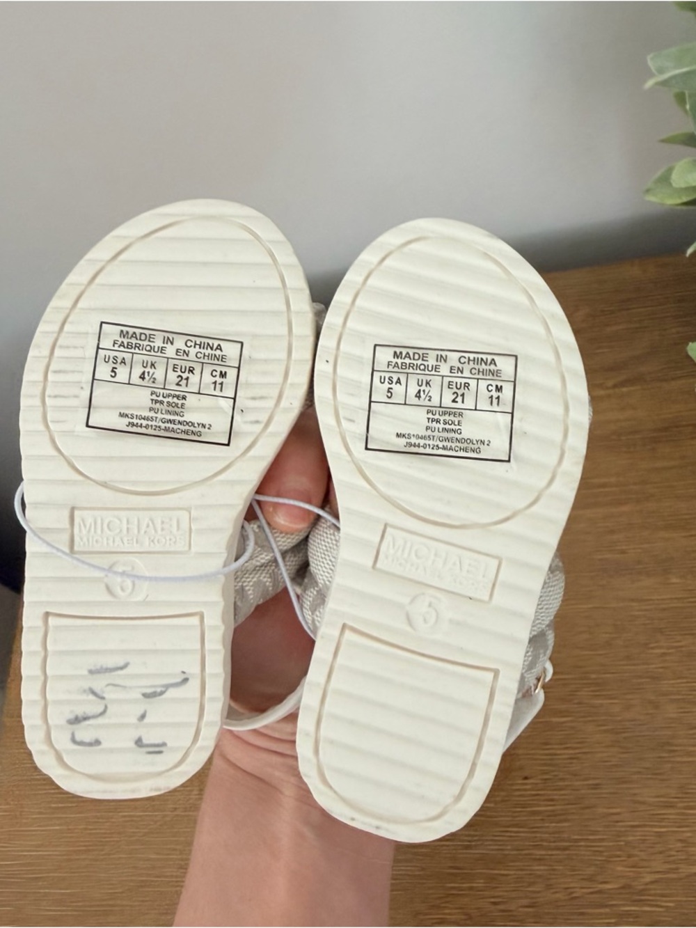 MICHAEL Michael Kors Girls White & Beige Logo Strap Sandals - Picture 4 of 4